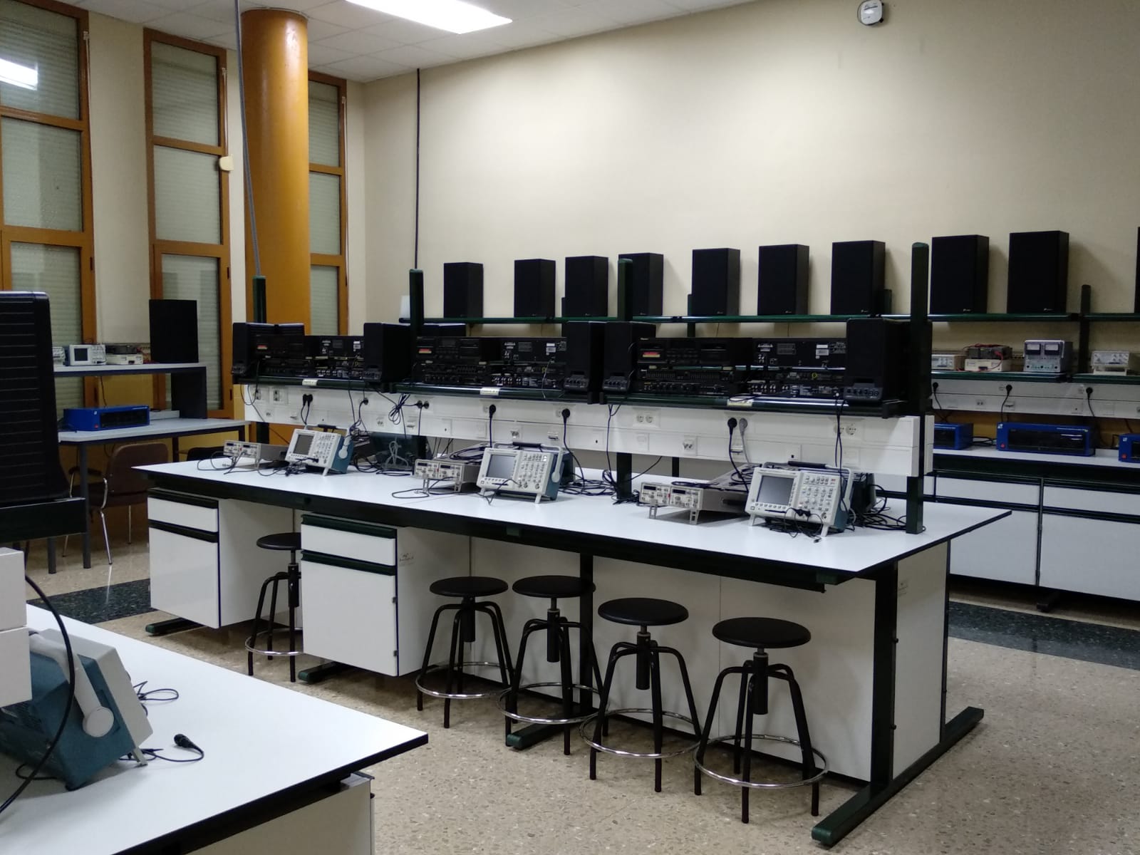laboratorio de electroacústica