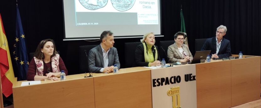 Acto en el Espacio UEx De Cáceres de las jornadas “Arte y urbanismo en las fronteras de la romanidad”
