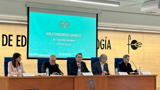 Profesionales internacionales de psicología se reúnen en la UEx para hablar del análisis de la co...